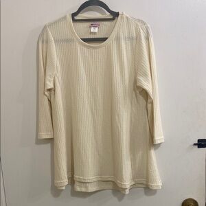 Women's Cream Top size medium lightweight waffle knit